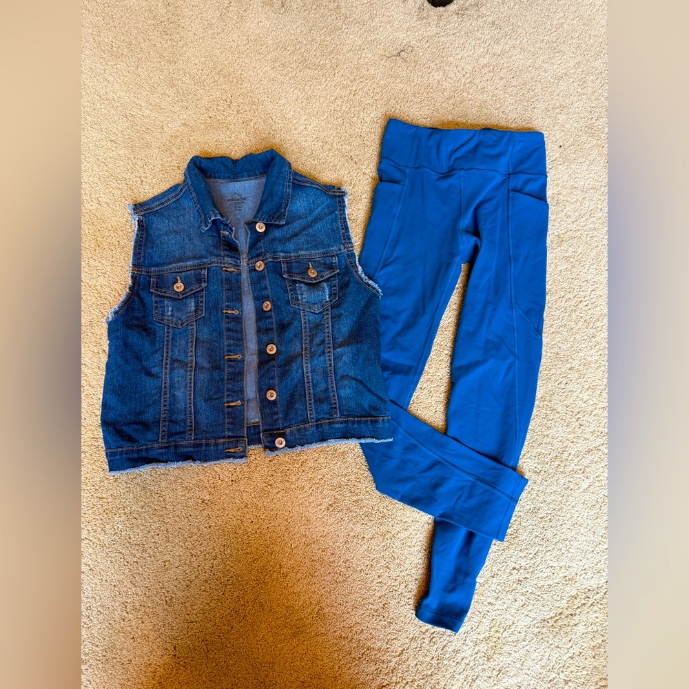 Jordache Denim Vest Women’s S or Girl 14/16